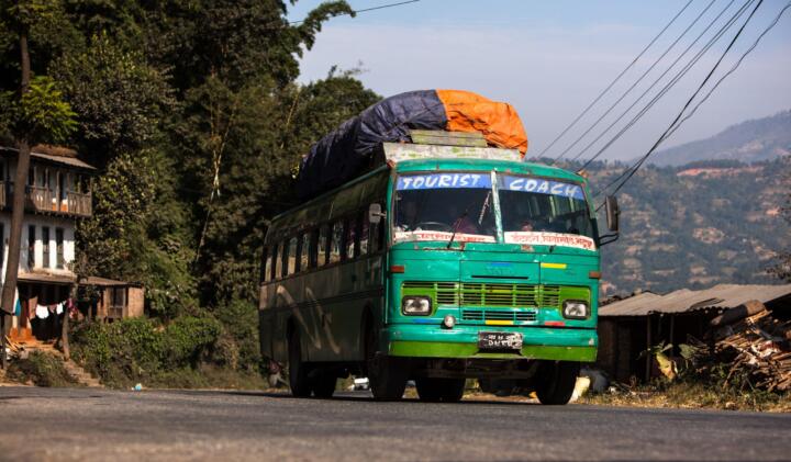 Bus, Zlati Nepal – MEPI, foto: Rožle Bregar